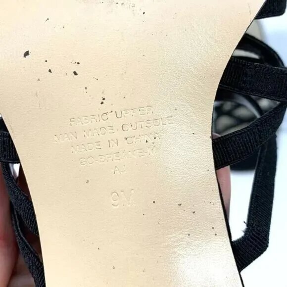 Sandals by Gloria Vanderbilt - Picture 6 of 7